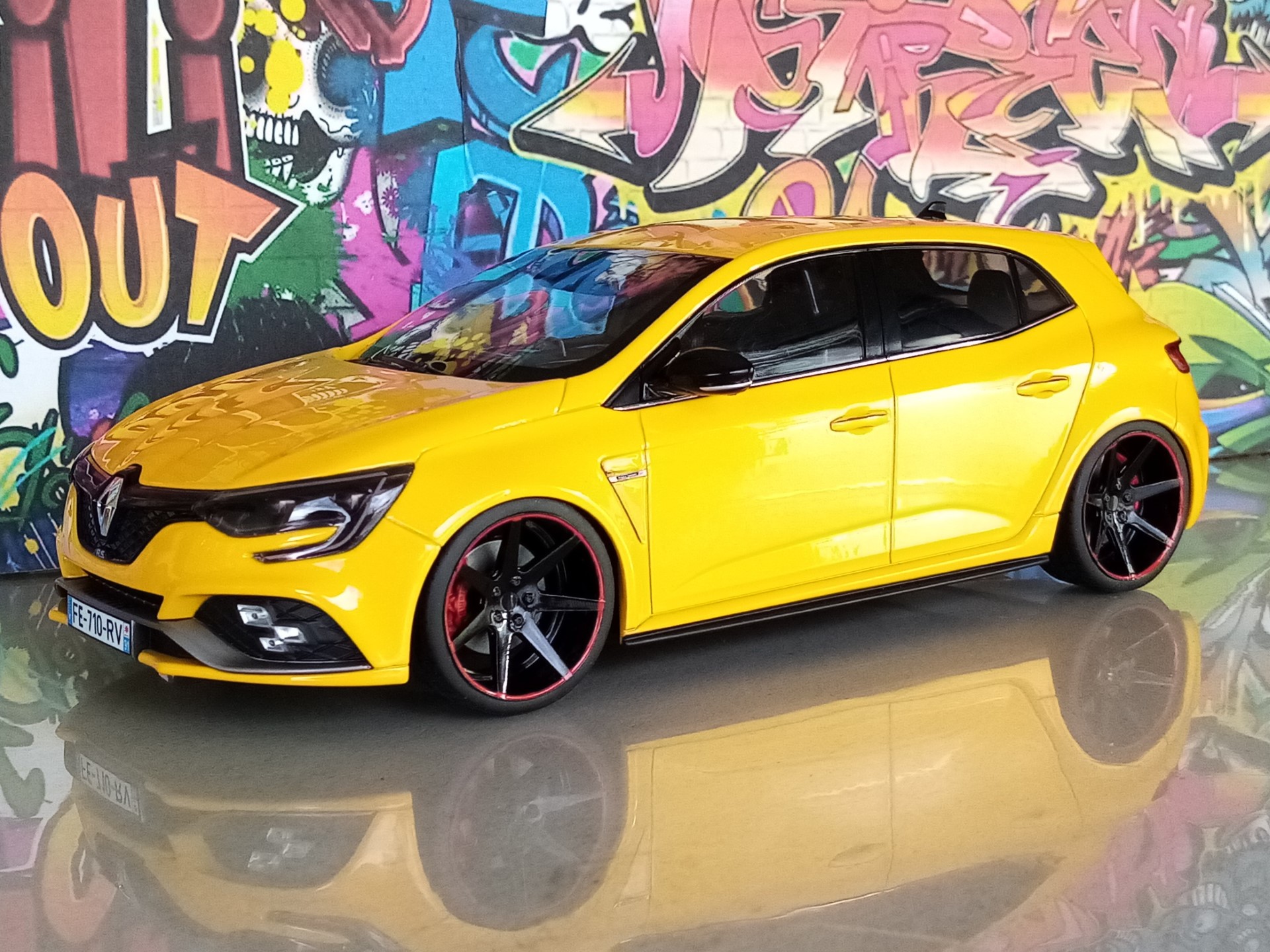 renaultMeganeRS