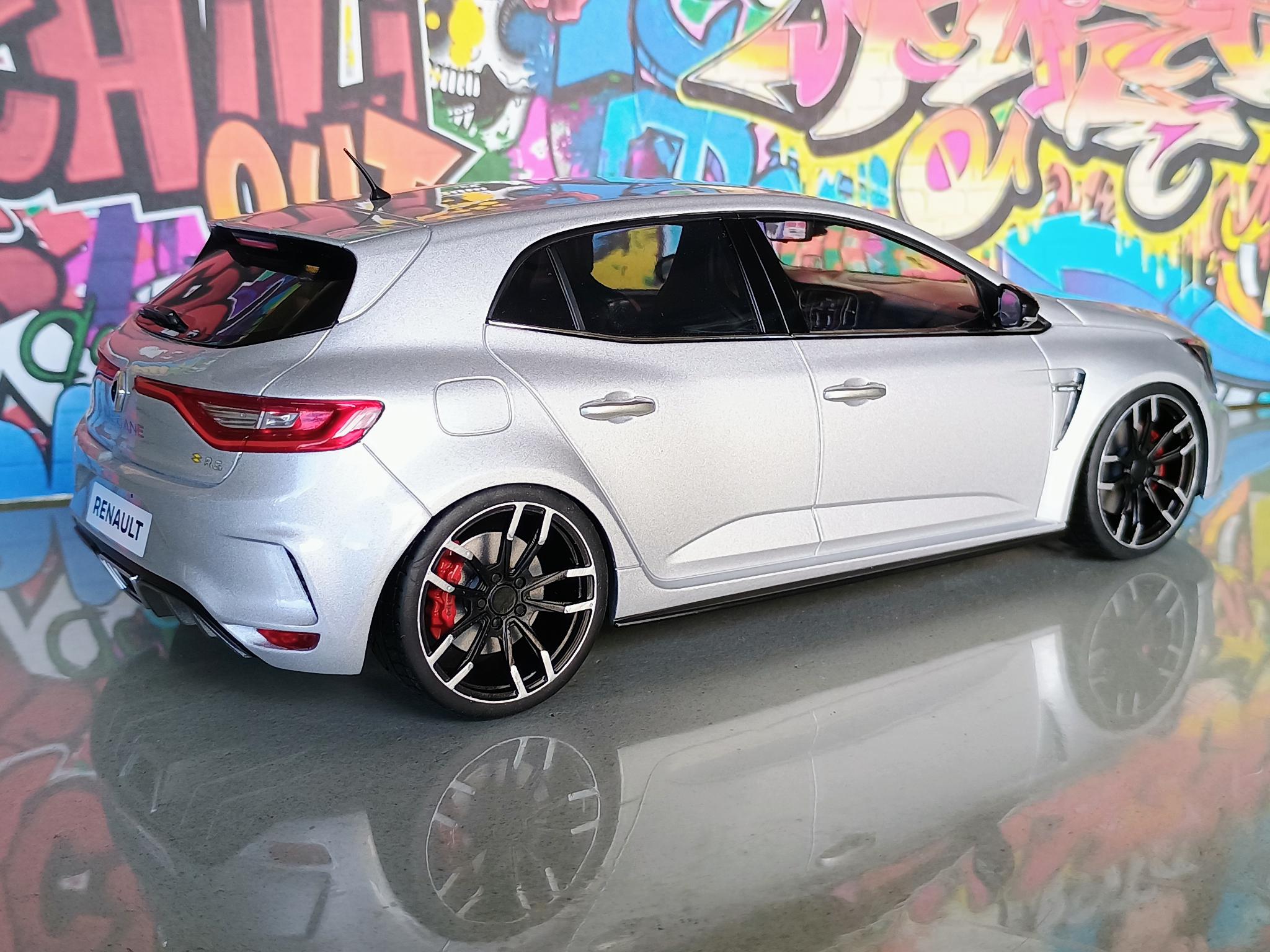 renaultMeganeRS